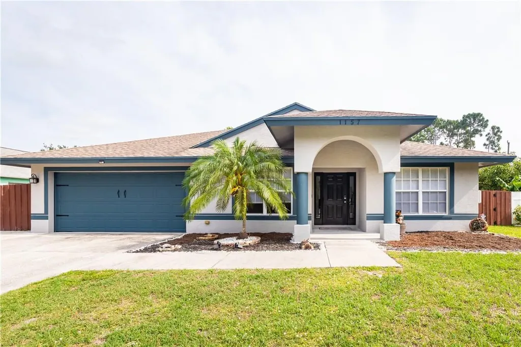 1157 SW Bayamo Avenue Port St Lucie FL 34953