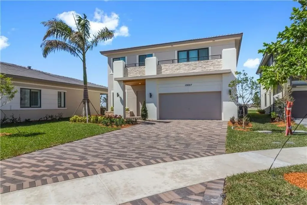 10627 Waves Way Parkland FL 33076