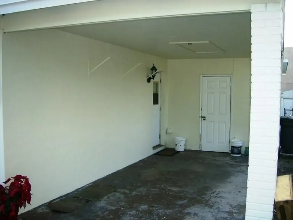 2301 SW 50th Terrace Plantation FL 33317