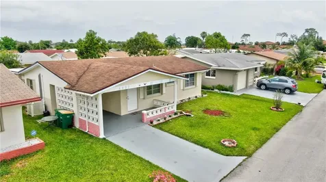 4907 NW 52nd Court Tamarac FL 33319