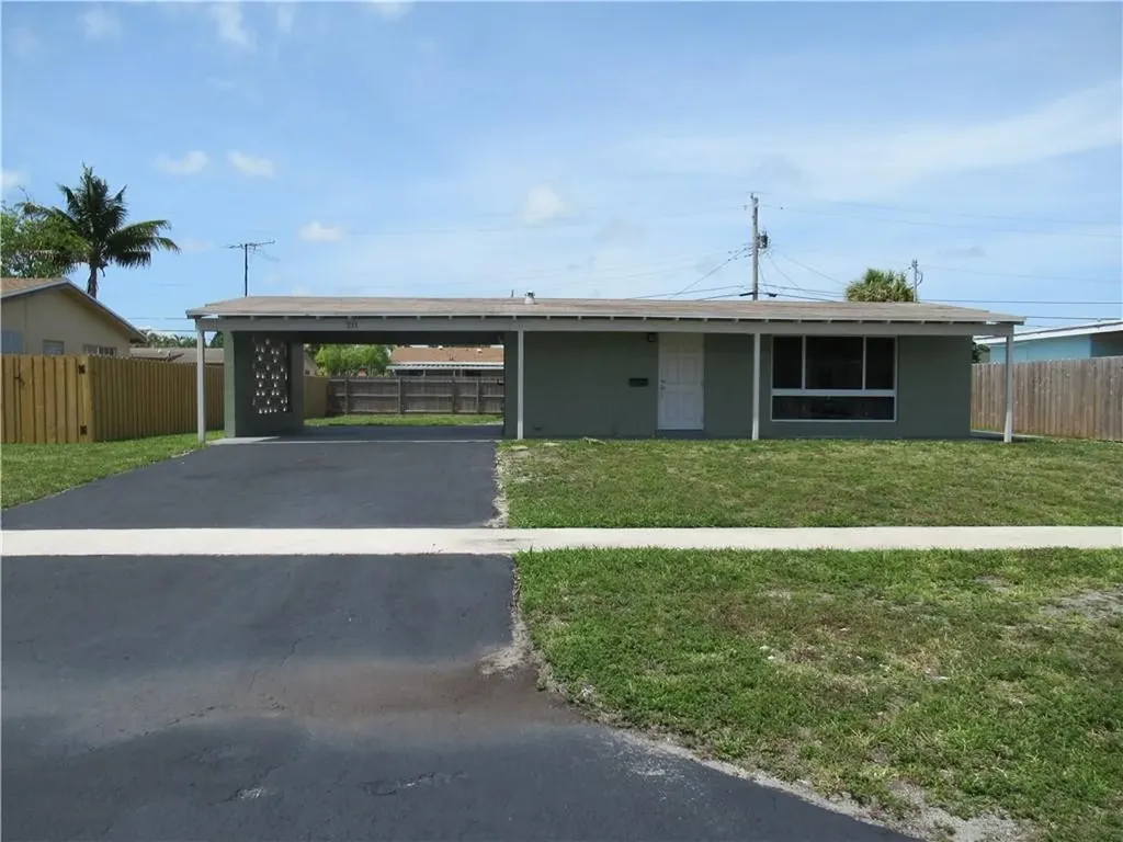 211 NW 39th Court Deerfield Beach FL 33064