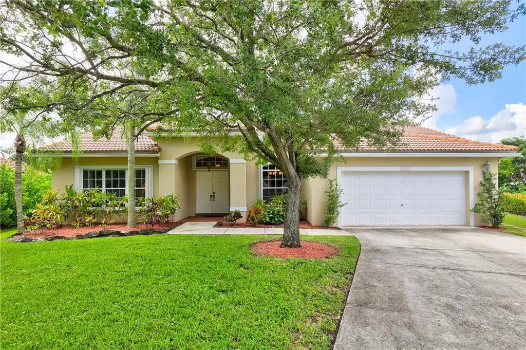 1221 NW 102nd Way Coral Springs FL 33071