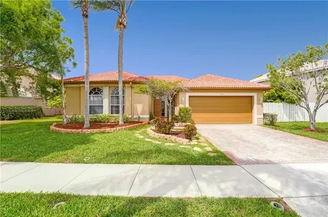543 SW 179th Avenue Pembroke Pines FL 33029