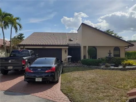 7054 Golf Pointe Circle Tamarac FL 33321