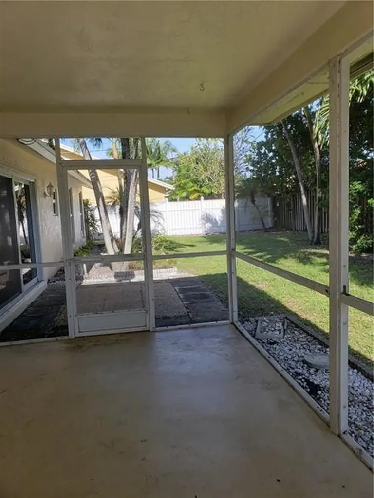 3195 Cardinal Drive Delray Beach FL 33444