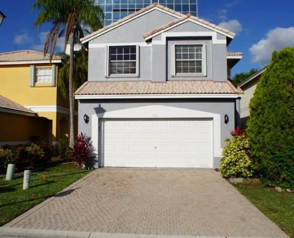 153 NW 97th Terrace Coral Springs FL 33071