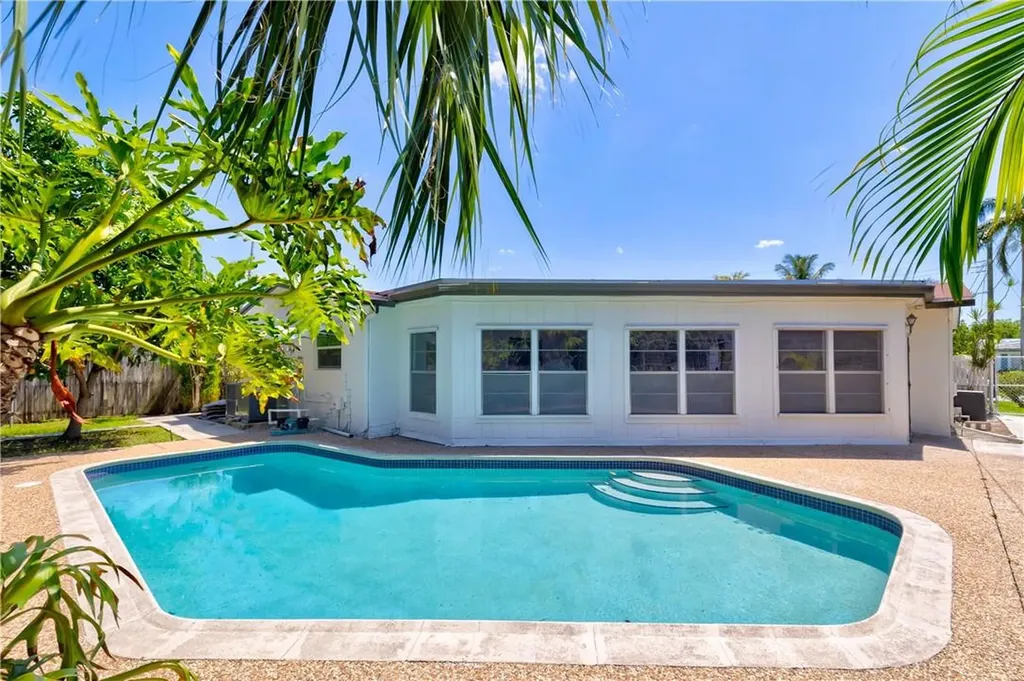 3911 NW 33rd Avenue Lauderdale Lakes FL 33309