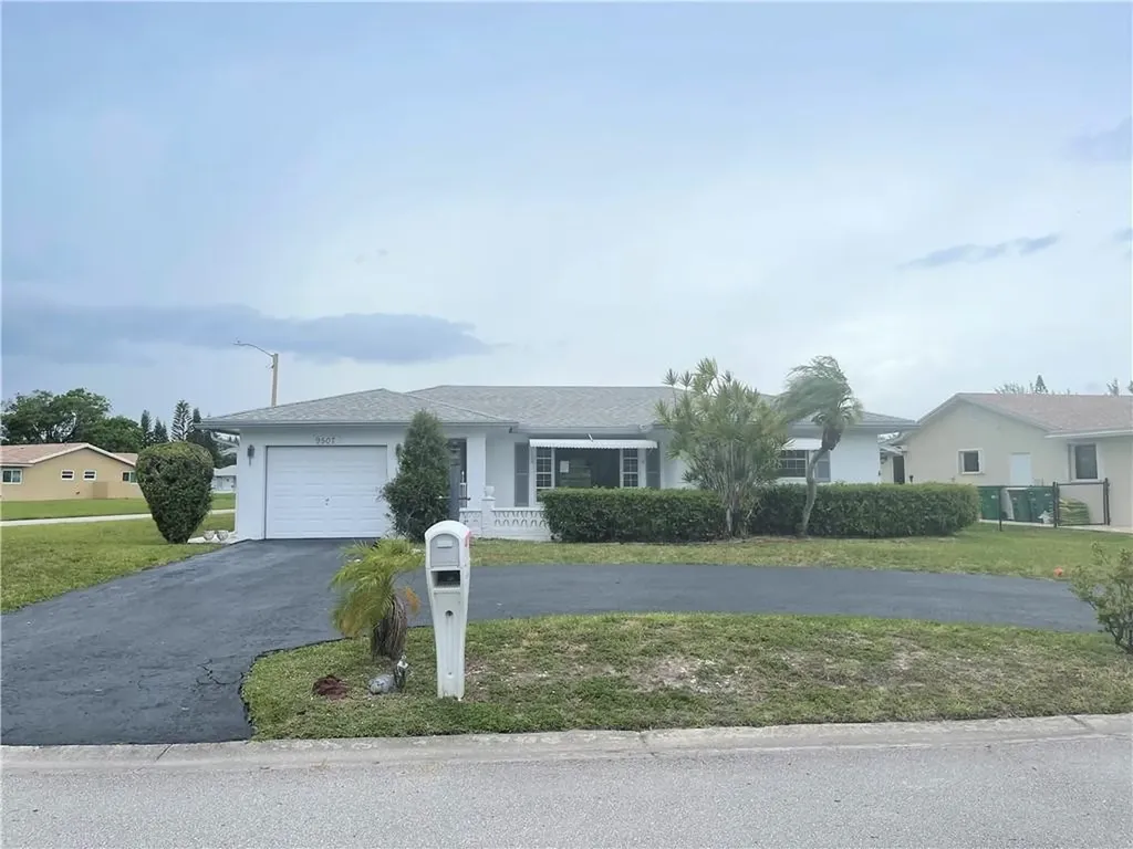 9507 NW 80th Street Tamarac FL 33321
