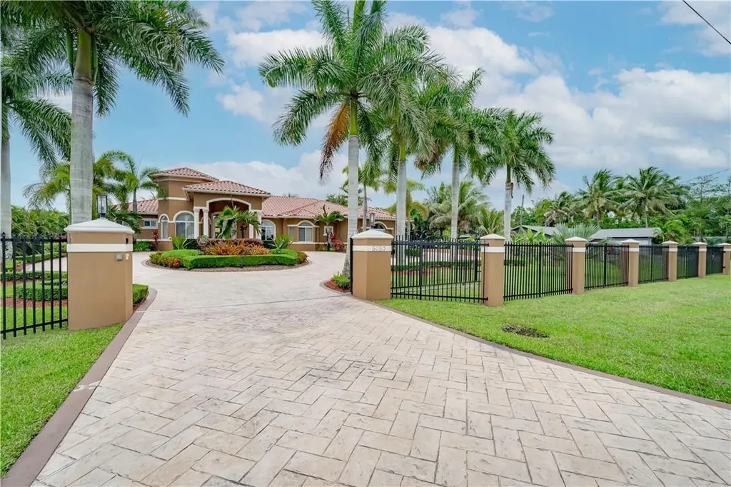 5050 SW 166th Avenue Southwest Ranches FL 33331