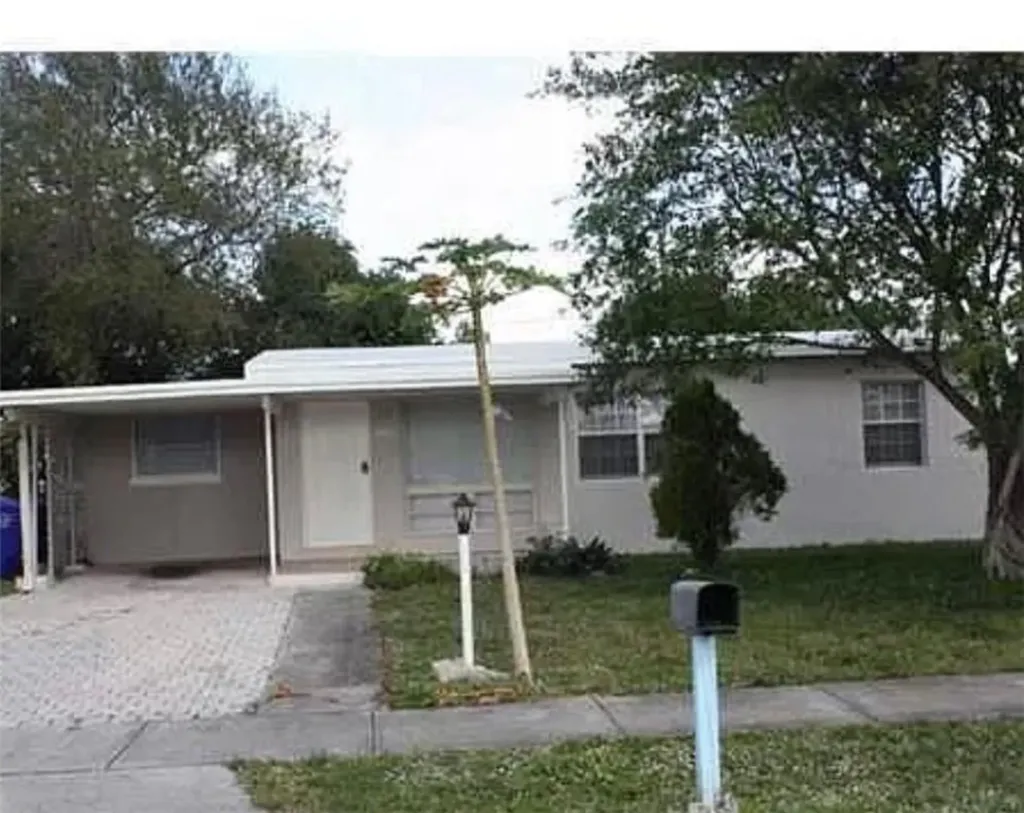 3521 SW 41st Street Hollywood FL 33023