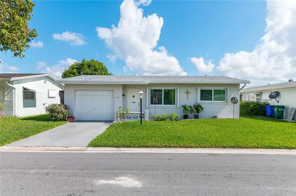 6915 NW 14th Place Margate FL 33063