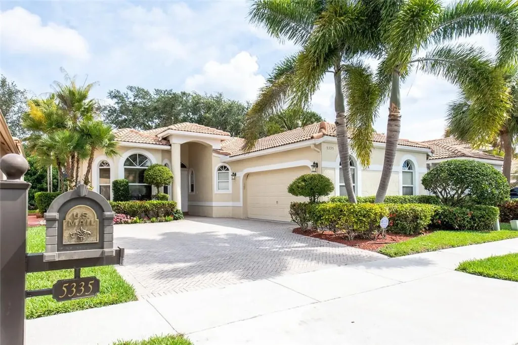 5335 Ventura Drive Delray Beach FL 33484
