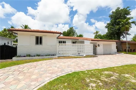 370 NE 131st Street North Miami FL 33161