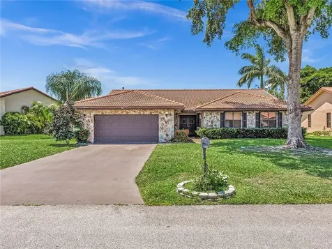 8415 NW 80th Court Tamarac FL 33321