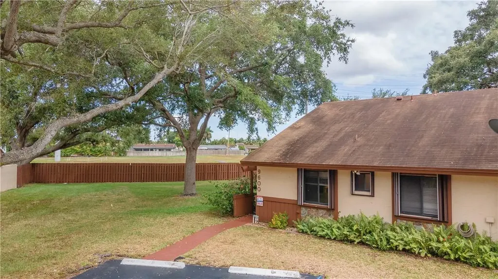 9600 NW 15th Court Pembroke Pines FL 33024