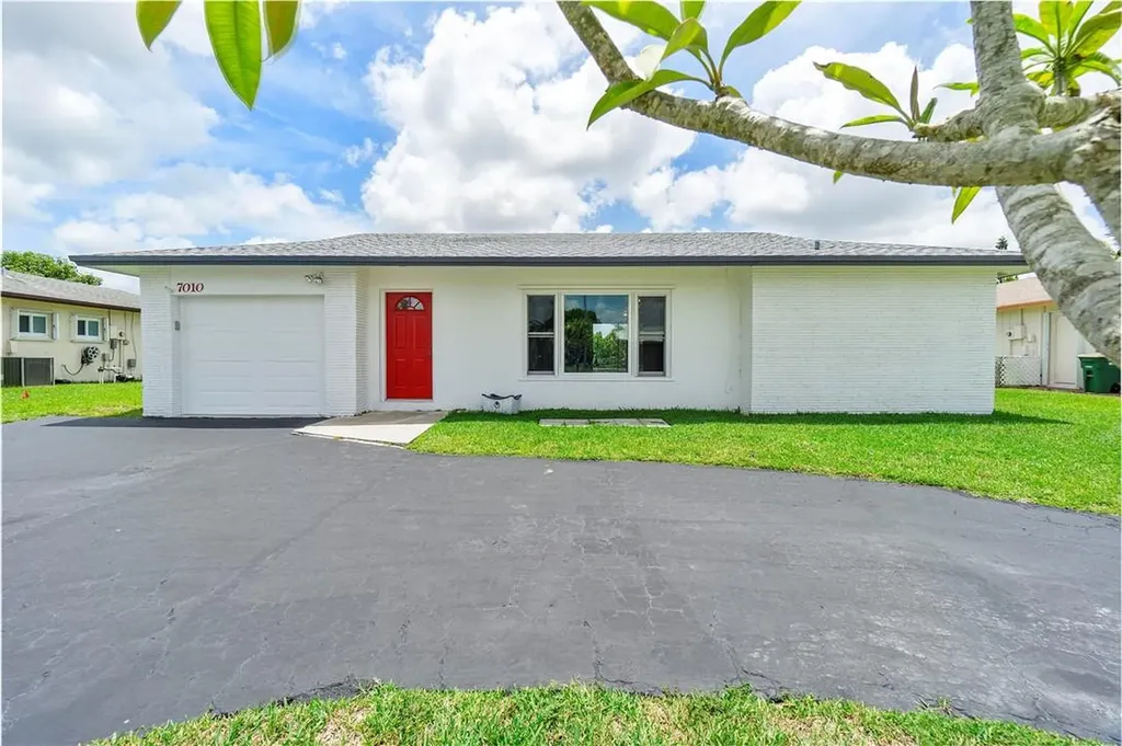 7010 NW 97th Avenue Tamarac FL 33321
