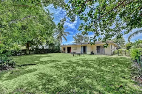 3940 NW 83rd Lane Coral Springs FL 33065