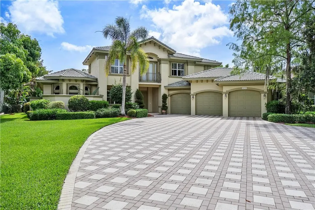 6030 NW 91st Avenue Parkland FL 33067