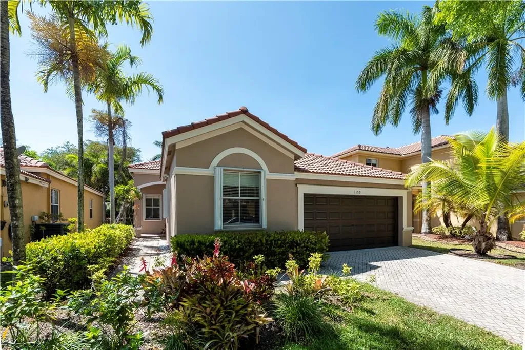 1109 Bluewood Terrace Weston FL 33327