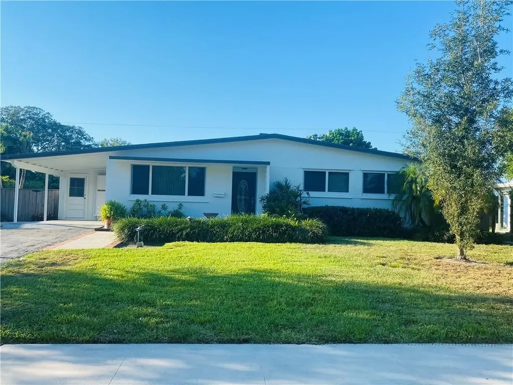 6901 NW 13th Street Plantation FL 33313