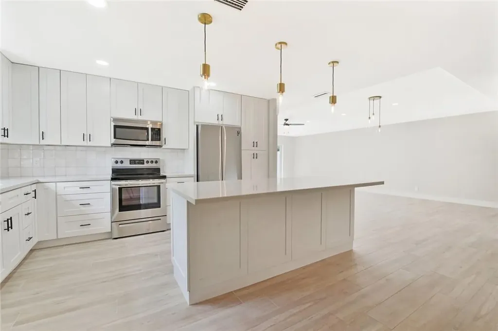 20936 Springs Terrace Boca Raton FL 33428