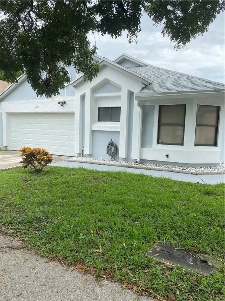 842 W Palm Run Drive North Lauderdale FL 33068