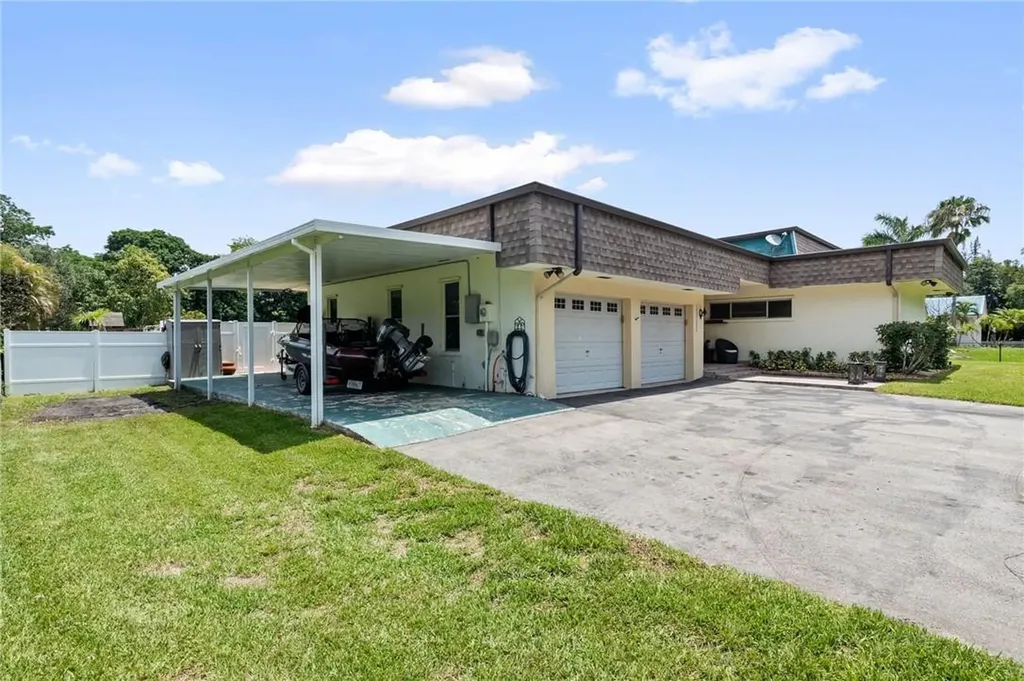14461 SW 17th Street Davie FL 33325