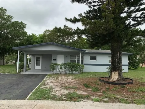 4621 NW 27th Street Lauderhill FL 33313