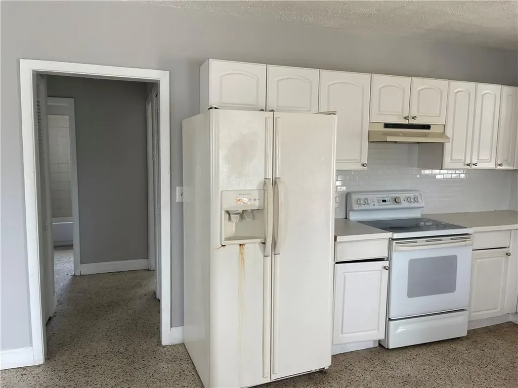 1060 W 26th Street Riviera Beach FL 33404