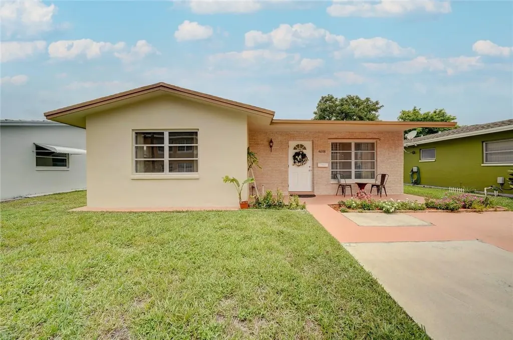 4806 NW 50th Court Tamarac FL 33319
