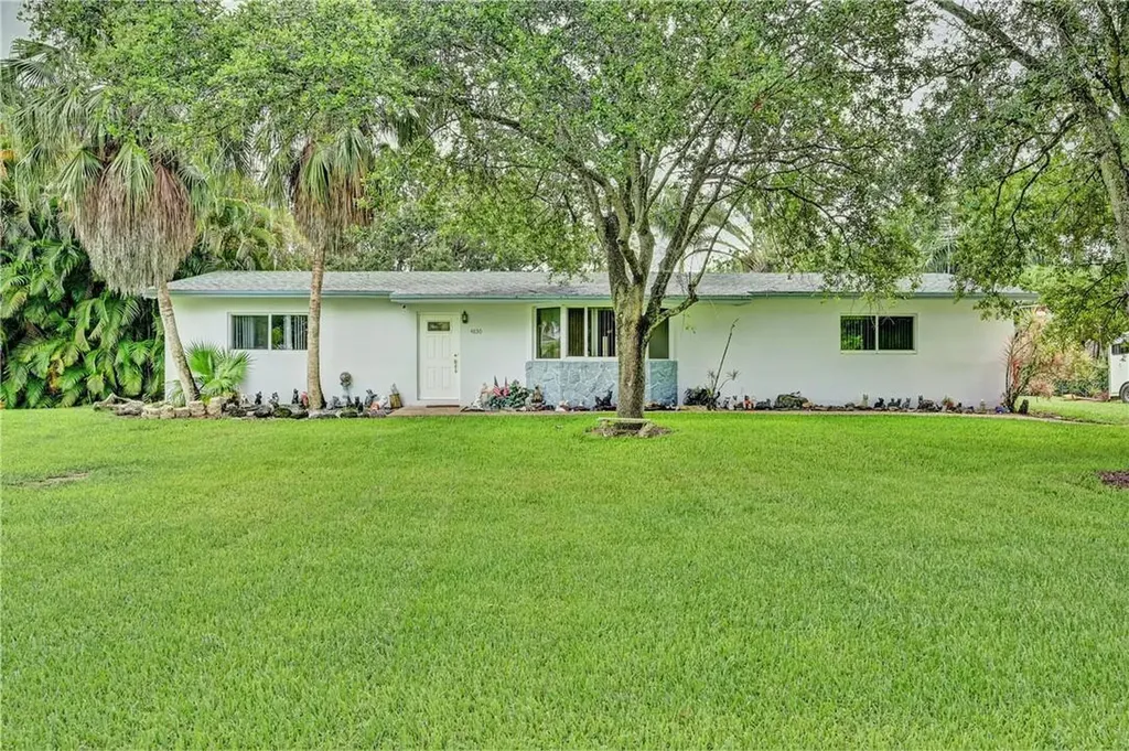 4830 SW 196th Lane Southwest Ranches FL 33332