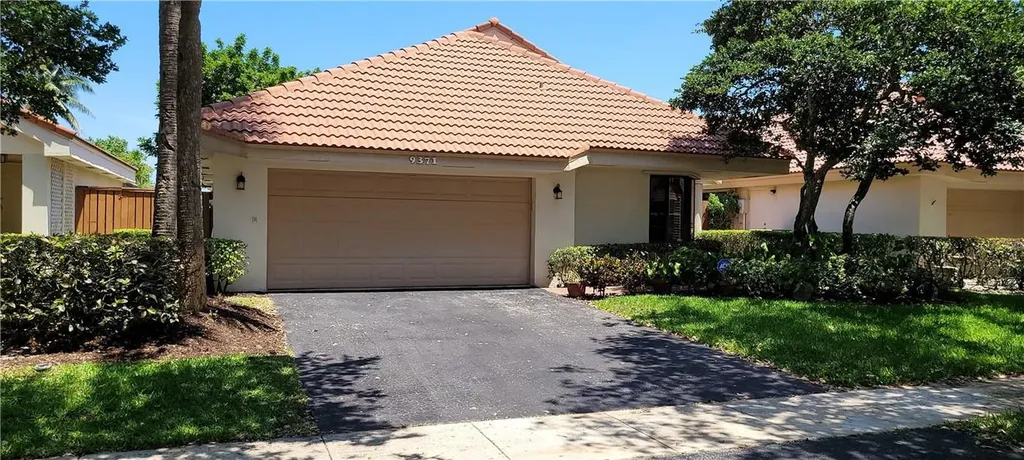 9371 NW 18th Drive Plantation FL 33322