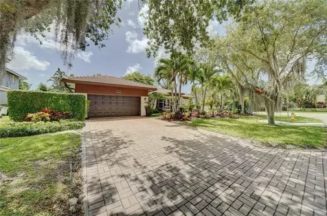 6302 NW 42nd Terrace Coconut Creek FL 33073