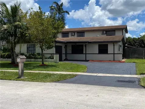 2920 NW 122nd Avenue Sunrise FL 33323
