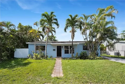 7240 Cleveland Street Hollywood FL 33024