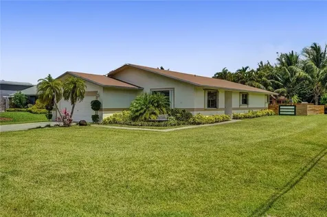 11801 NW 27th Court Plantation FL 33323