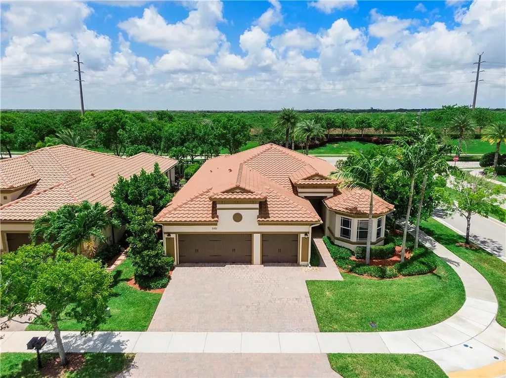 9161 Edgewater Bend Parkland FL 33076