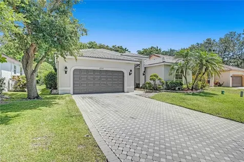 5711 NW 56th Manor Coral Springs FL 33067