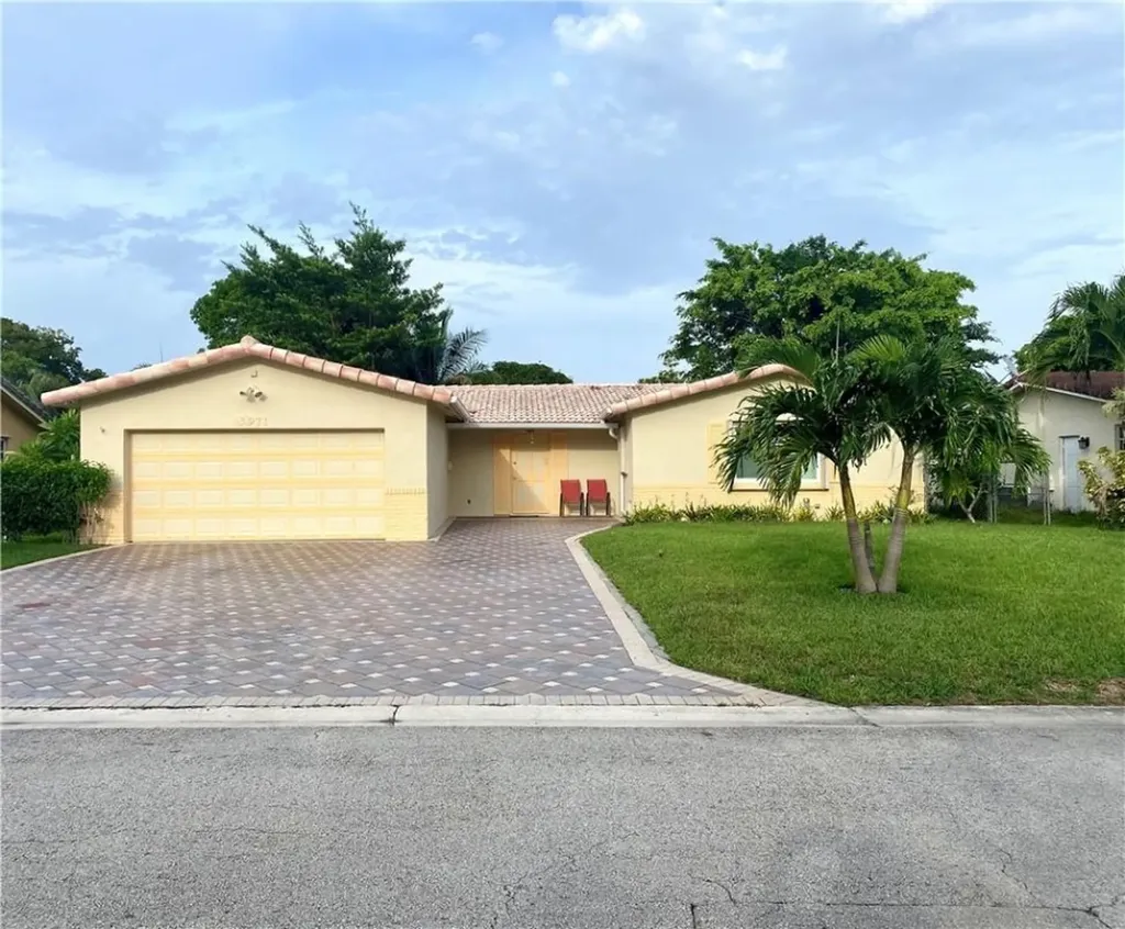 3971 NW 109th Avenue Coral Springs FL 33065