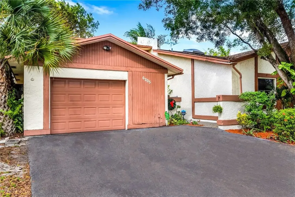 6205 NW 26th Court Sunrise FL 33313