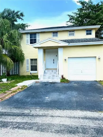 5792 Woodland Point Drive Tamarac FL 33319