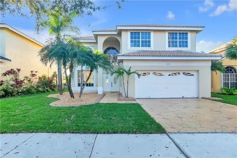 1240 NW 185th Terrace Pembroke Pines FL 33029