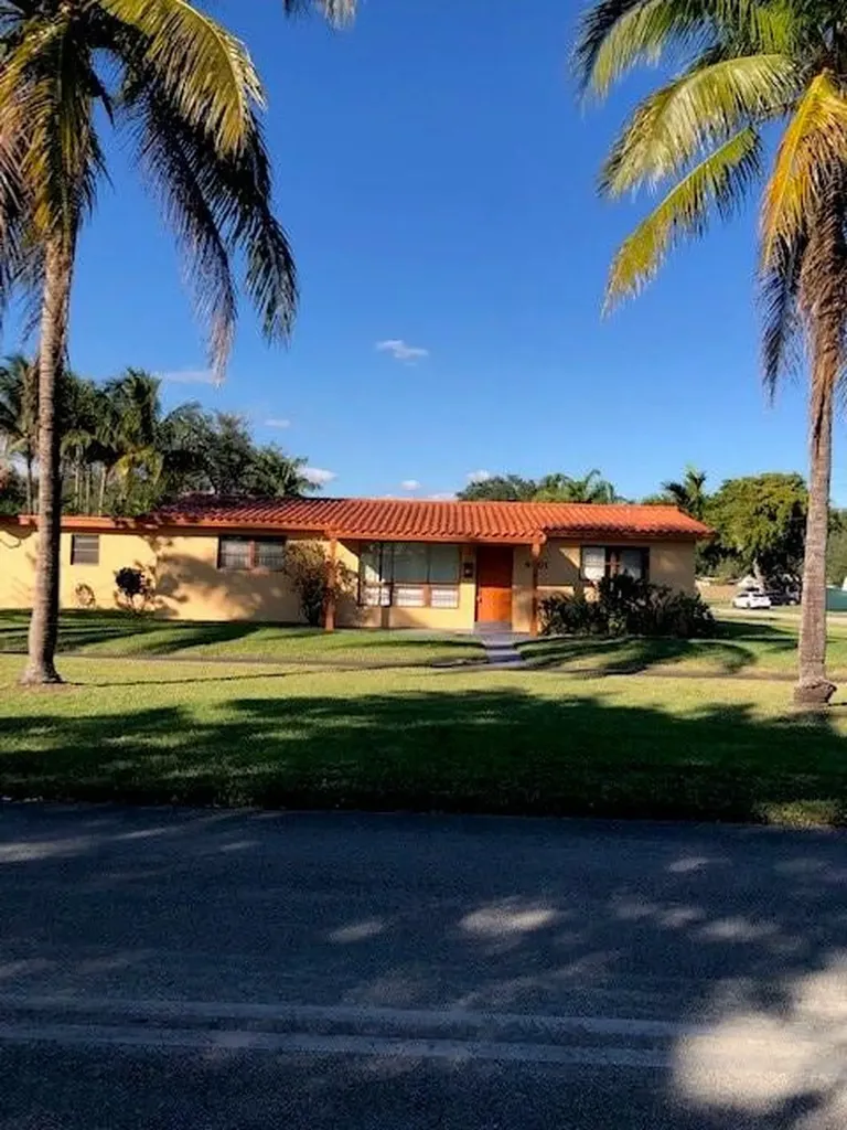 4401 Arthur Street Hollywood FL 33021