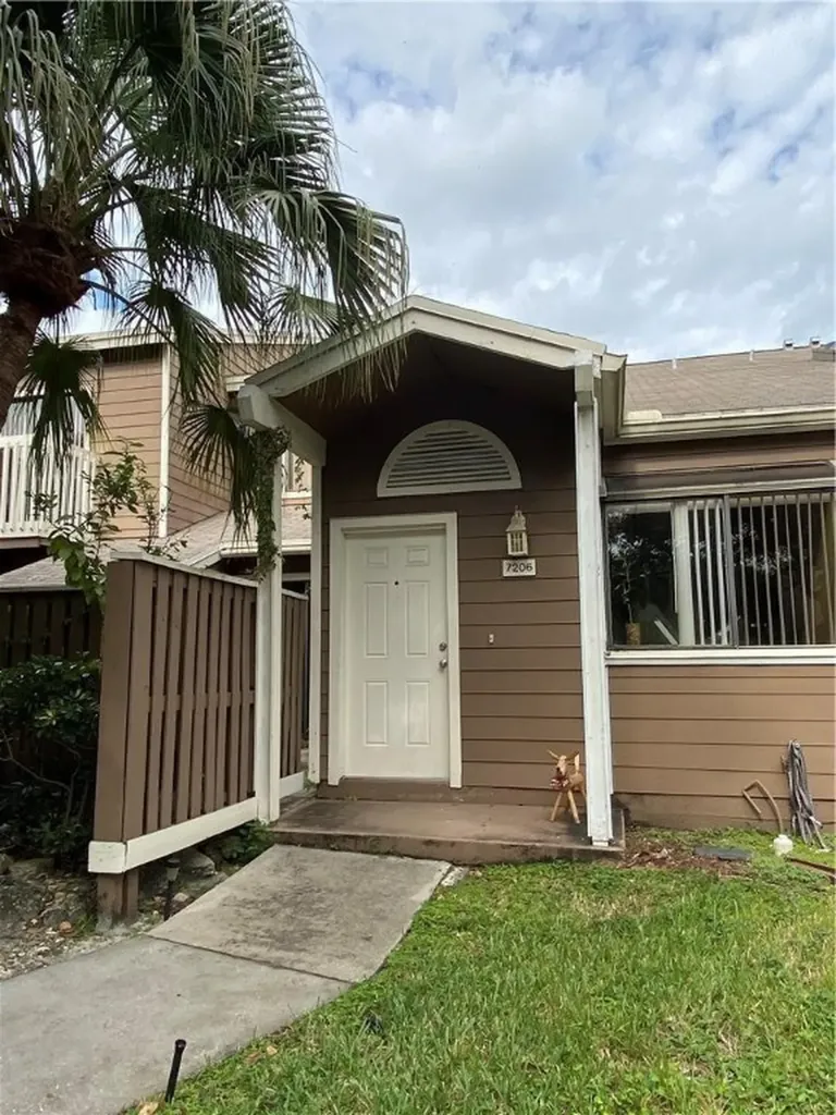 7206 Sportsmans Drive North Lauderdale FL 33068