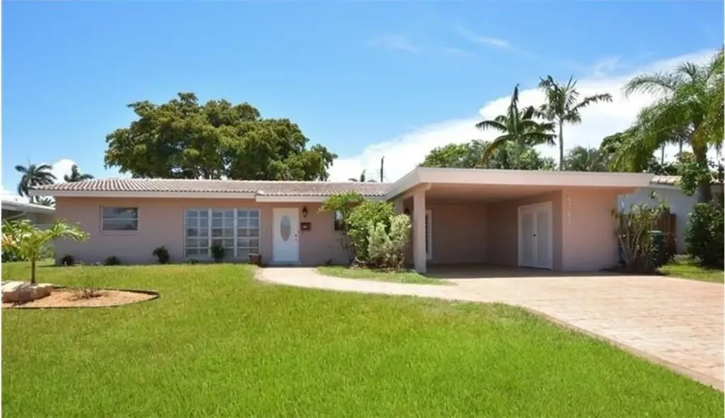 4241 NE 16th Terrace Oakland Park FL 33334