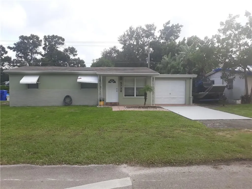 5720 Atlanta Street Hollywood FL 33021