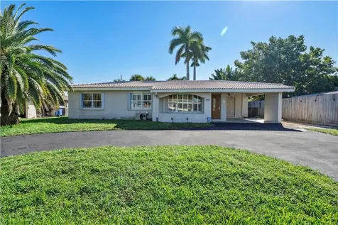 810 NW 39th Street Oakland Park FL 33309