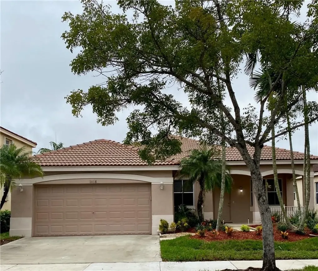1018 Sunflower Circle Weston FL 33327