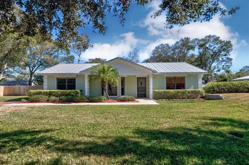 1866 38th Avenue Vero Beach FL 32960