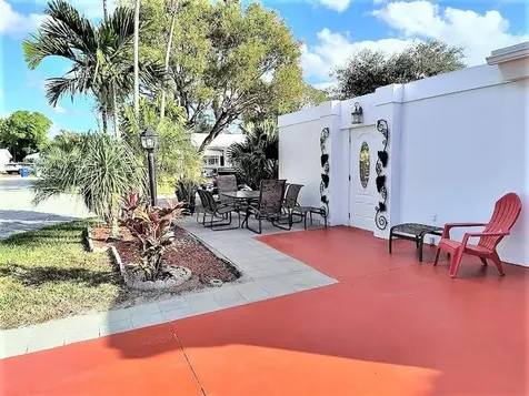 120 NW 28th Court Pompano Beach FL 33064